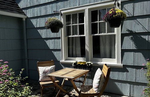 Amazon House | U of O Cottage- 3 blocks to Hayward Field!