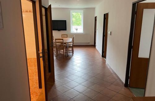 Jivka House | Ubytování Jívka 86