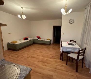 Velvary Apartment | Ubytování u Štádlíků