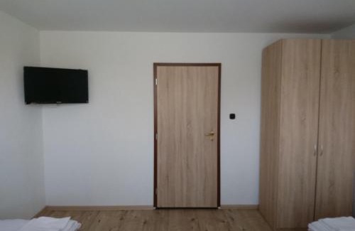 Zlate Moravce House | Ubytovaniezm