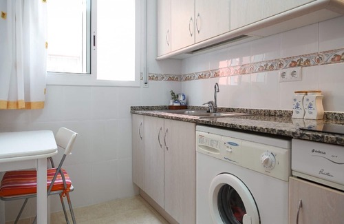 Miami Platja Ski Chalet | UHC CASA L'ESCALA · FAMILY HOUSE · QUIET AREA · COMMUNAL POOL