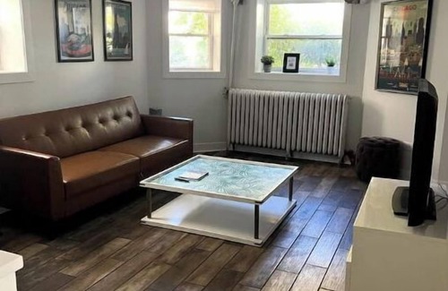 Ukrainian Village House | Ukrainian Village Hideaway