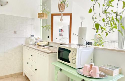 Imperia Apartment | ULIVI - Comodità e tranquillità con Patio e Parcheggio