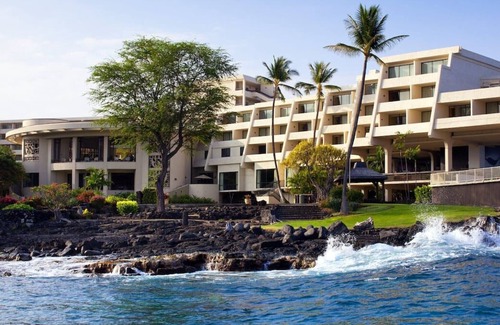 Keauhou House | Ultimate Adventure in Hawaii! Spectacular Dining Options, Close to Honl’s Beach