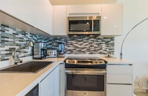 Noord Condo | Ultimate Tech experience in this Ocean-view condo