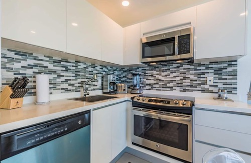Noord Condo | Ultimate Tech experience in this Ocean-view condo