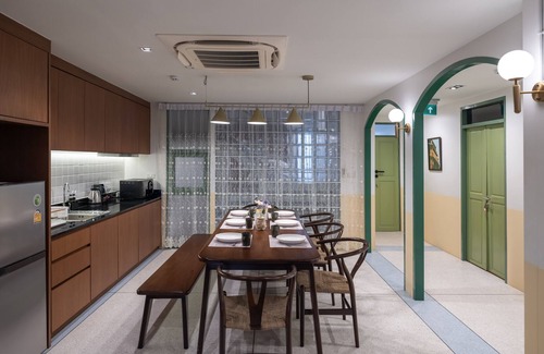 Somdet Chao Phraya House | Ultimate comfy family and friends retreat 10 mins to ICON SIAM department store