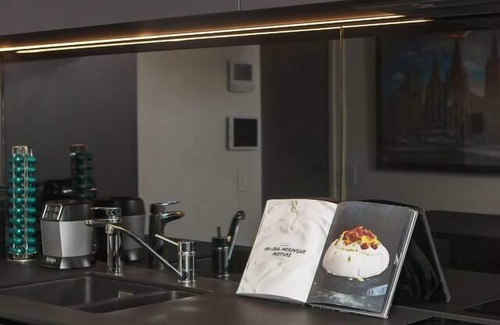 Southbank Apartment | Ultra chic Top Floor New York Style Loft Apartment