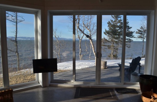 Riviere-Ouelle Villa | Ultra-modern riverside villa Exceptional view Deserted beach 1.5km