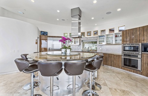 Laguna Beach House | Ultra Modern Ocean View Pool Home