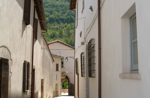 Sant'Anatolia di Narco Apartment | Umbria- Spoleto- Luxury Apartment in a little Middle Age Village