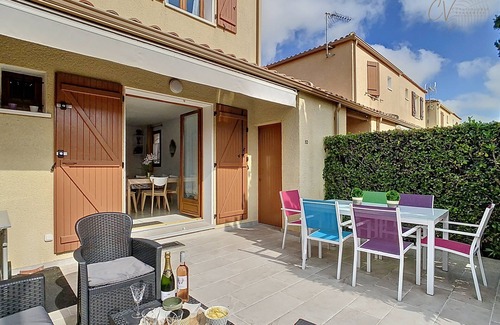 Vias House | Un Petit Coin de Paradis en Bord de mer
