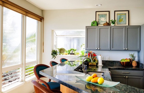 Kailua-Kona House | Unbeatable Oceanfront Location in the Heart of Kailua-Kona
