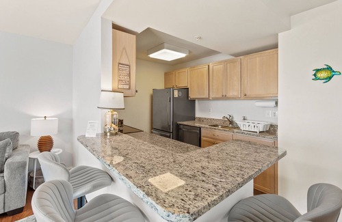 North Beach Condo | Unbelievable beach views for 6