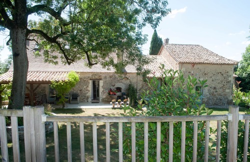 Rayet House | Under the sun or the stars. Time stands still there.