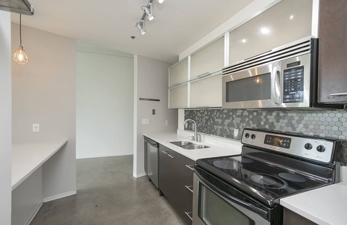 East Nashville Condo | Unfurnished Condo | Amazing Layout w Balcony & In-building Storage *30 day min*