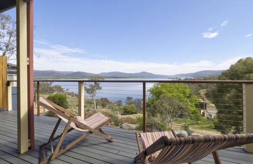 East Jindabyne House | Uninterrupted views of Lake Jindabyne from the balcony.