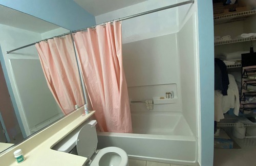 Waikoloa Condo | Unique 2 Bed, 2 Bath, Vault Ceilings, Full Kitchen, BBQ, Pools, Hot Tub, Pets OK