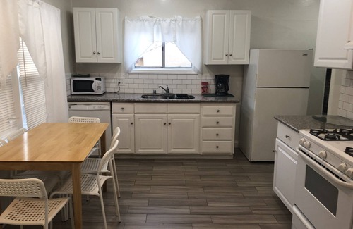 Burbank House | Unique 2 Bedroom Home in Burbank