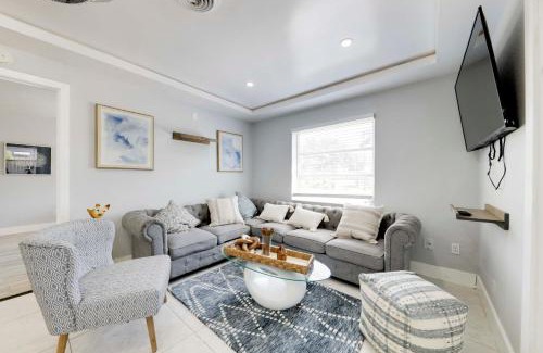 Little Ranches House | Unique 2 House Rental 3 Mi to Beach and Boardwalk