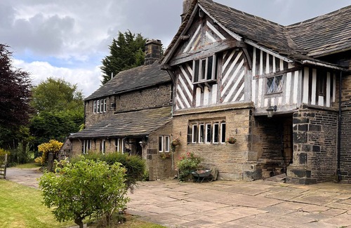 Elland House | Unique 550 year old Tudor Gentry House - East Wing