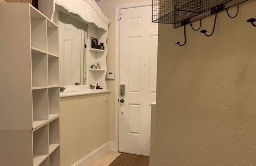 Riviera Beach Apartment | unique and private studio near PGA National & Palm Beach