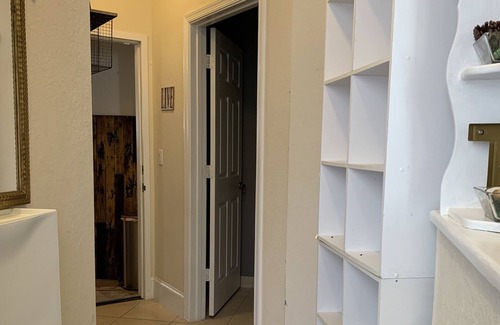 Riviera Beach Apartment | unique and private studio near PGA National & Palm Beach