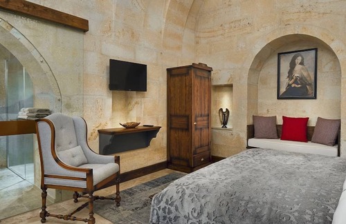 Mustafapasa Hotel | Unique Cave Stay | Cozy & Authentic | Mustafapaşa, Cappadocia