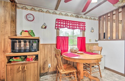 Florence House | Unique Creekside Escape - Enjoy On-Site Goats!