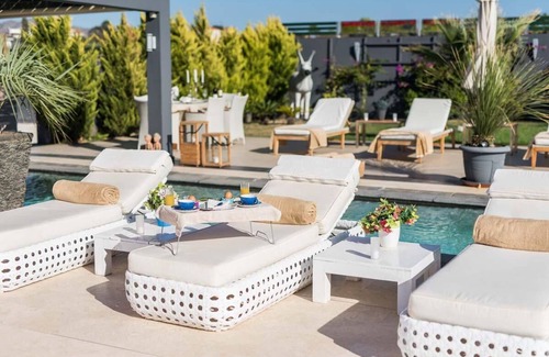 Chorafakia Villa | Unique design - location 500m from the sandy beach
