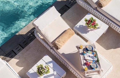 Chorafakia Villa | Unique design - location 500m from the sandy beach