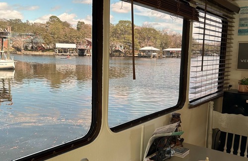 Ocean City Boat Rental | Unique Private newly renovated Houseboat on Bayou - Destin/Ft. Walton Beach