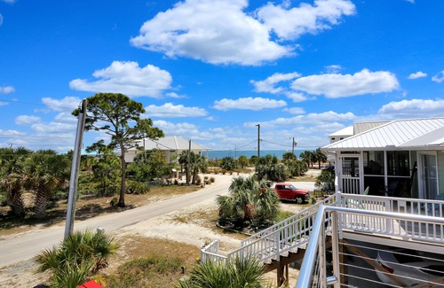 Indian Pass House | Unique & spacious w/Gulf views throughout, easy walk to beach ~ DeLight House