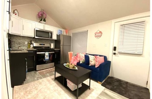 Homestead Apartment | Unique-Studio Apt. Across OHSU Hospital