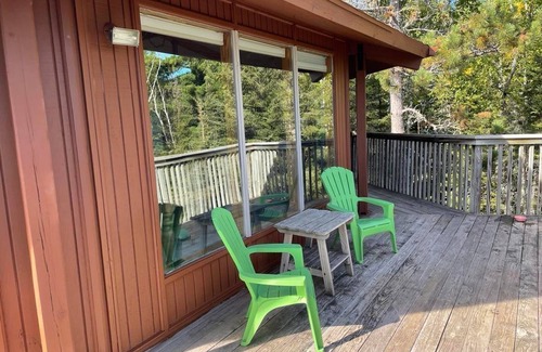 Beaver Bay House | Unique Treehouse in the woods with a fabulous Lake Superior view