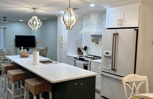 Hudson Beach Estates House | Unique waterfront home, Hot Tub, private boat dock, walk to beach, pet friendly