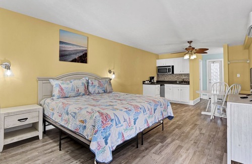 Surf City Hotel | Unit 114SD at Tiffany's Motel