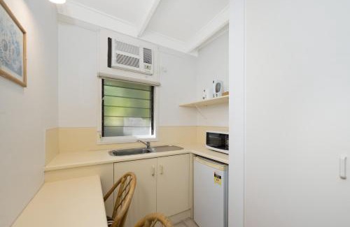 Nelly Bay Apartment | Unit 133 Amaroo Standard Twin Studio Apartment