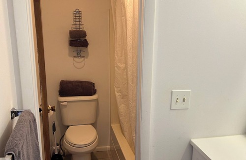 Fillmore Apartment | Unit 14 at Spinning Wheel Motel in Historic Fillmore