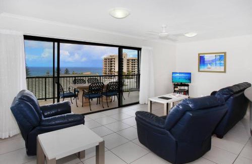 Coolum Beach Apartment | Unit 4 Beaumont Sur Mer