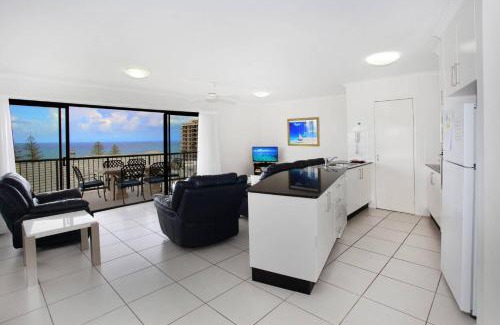 Coolum Beach Apartment | Unit 4 Beaumont Sur Mer