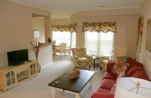 Villages of Five Points House | Unit 4101 - 1st floor Condo in the popular Villages at Five Points!