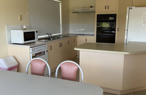 Urangan Apartment | Unit 5 - Stunning views of the Great Sandy Straits - Hervey Bay