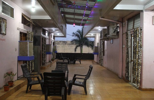 Jabalpur House | Unit 6 Beautiful and clean rooms to stay