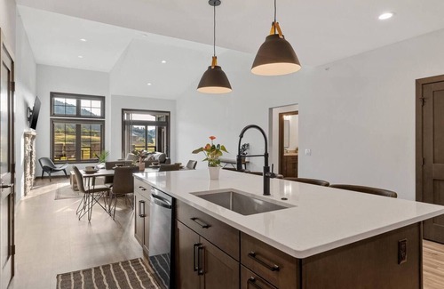 Boulder Canyon Country Club Villa | Unit 6 Boulder Canyon Golf Villa Overlooking 11th Fairway