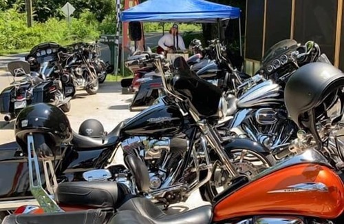 Maryville Bed & Breakfast | Unit #8 Horseshoe Turn - Dragon Depot at Dragon City