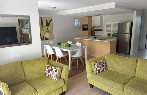 Noosaville Apartment | Unit 85 - Spacious, 2 bedroom Townhouse in Noosaville Resort