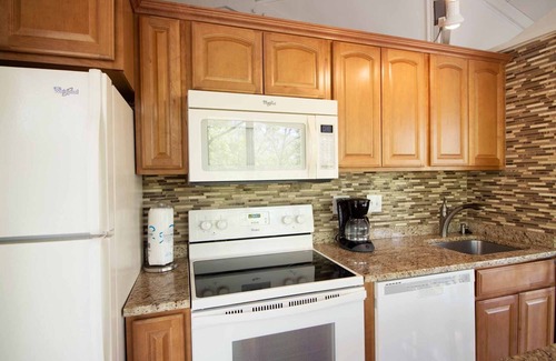 Village of Four Seasons House | UNIT 9 - TREETOP 2 BEDROOM VILLA