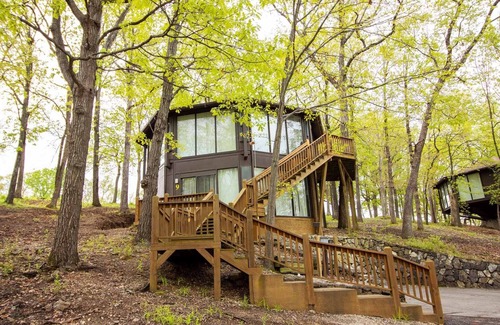 Village of Four Seasons House | UNIT 9 - TREETOP 2 BEDROOM VILLA