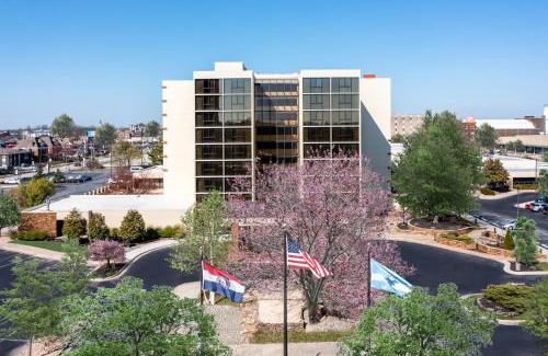 Springfield Hotel | University Plaza Hotel